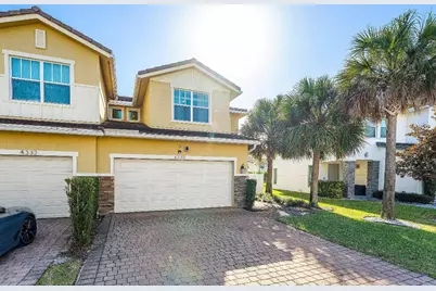 4330 Lago Drive, Deerfield Beach, FL 33064 - Photo 3