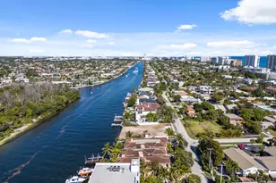 453 NE 19th Ave, Deerfield Beach, FL 33441 - Photo 15