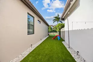 8238 Hanoverian Dr, Lake Worth, FL 33467 - Photo 25