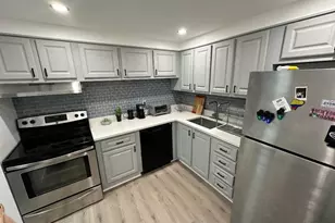 500 Executive Center Dr, West Palm Beach, FL 33401 - Photo 1