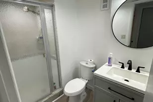 500 Executive Center Dr, West Palm Beach, FL 33401 - Photo 9