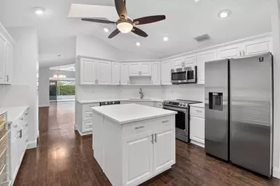 6157 Bay Isles Drive, Boynton Beach, FL 33437 - Photo 9