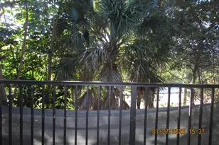 350 Crestwood Cir, Royal Palm Beach, FL 33411 - Photo 29