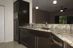 350 Crestwood Cir, Royal Palm Beach, FL 33411 - Photo 9