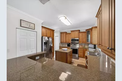 8905 Spring Valley Drive, Boynton Beach, FL 33472 - Photo 9