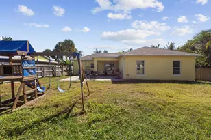 3037 SE Iris St, Stuart, FL 34997 - Photo 33