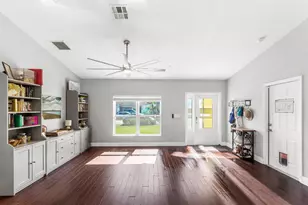 3037 SE Iris St, Stuart, FL 34997 - Photo 7