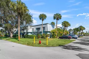 950 S Kanner Hwy, Stuart, FL 34994 - Photo 3