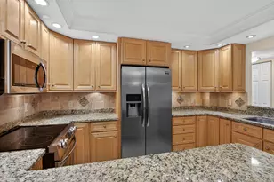 405 N Ocean Blvd, Pompano Beach, FL 33062 - Photo 15
