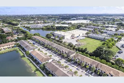 5438 NW 27th Street, Margate, FL 33063 - Photo 39