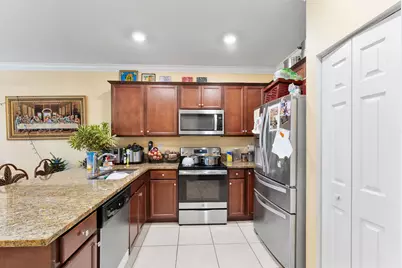 5438 NW 27th Street, Margate, FL 33063 - Photo 11