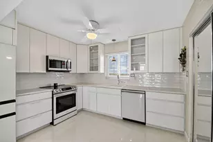 301 Lake Shore Dr, Lake Park, FL 33403 - Photo 21