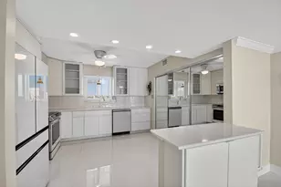 301 Lake Shore Dr, Lake Park, FL 33403 - Photo 19