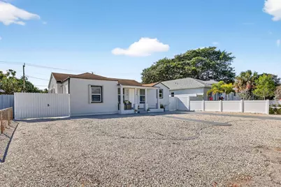 836 Ridgewood Drive, West Palm Beach, FL 33405 - Photo 1