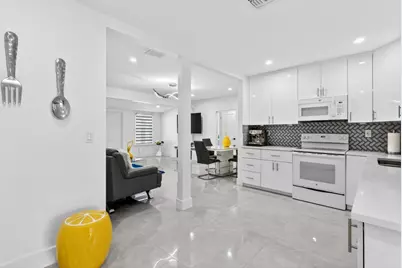 836 Ridgewood Drive, West Palm Beach, FL 33405 - Photo 11