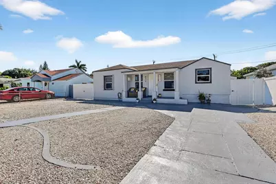 836 Ridgewood Drive, West Palm Beach, FL 33405 - Photo 3