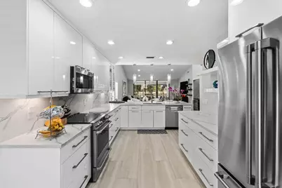 49 Eastgate Drive #B, Boynton Beach, FL 33436 - Photo 7