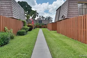 1034 Springdale Cir, Lake Worth Beach, FL 33461 - Photo 3