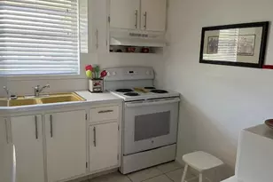 2895 Crosley Dr W, West Palm Beach, FL 33415 - Photo 5