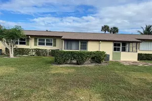 2895 Crosley Dr W, West Palm Beach, FL 33415 - Photo 19