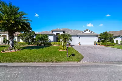 4777 Four Lakes Circle SW, Vero Beach, FL 32968 - Photo 1