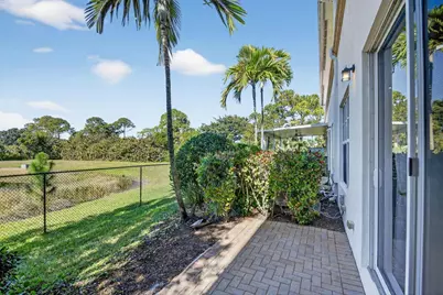 4545 Tara Cove Way, West Palm Beach, FL 33417 - Photo 37