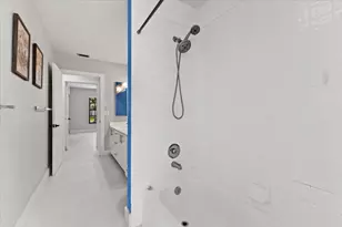 20221 NW 8th St, Pembroke Pines, FL 33029 - Photo 17