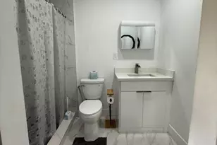 20221 NW 8th St, Pembroke Pines, FL 33029 - Photo 45