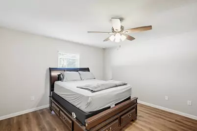 521 NW Colonial Street, Port Saint Lucie, FL 34983 - Photo 19