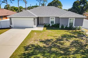521 NW Colonial St, Port Saint Lucie, FL 34983 - Photo 1