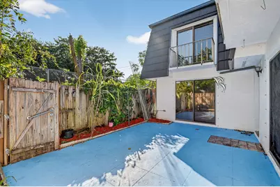 176 Woodland Road, Palm Springs, FL 33461 - Photo 5