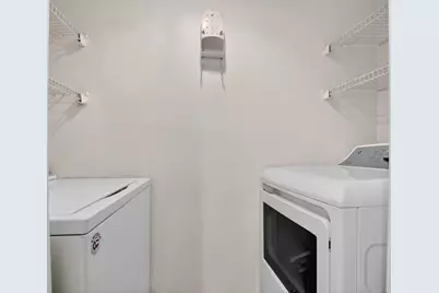 176 Woodland Road, Palm Springs, FL 33461 - Photo 21