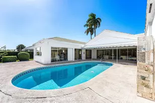 950 SW Mulberry Way, Boca Raton, FL 33486 - Photo 9