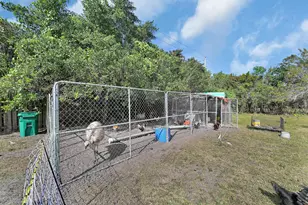 2404 Dade Rd, Fort Pierce, FL 34982 - Photo 45