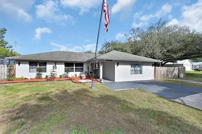 2404 Dade Road, Fort Pierce, FL 34982 - Photo 1