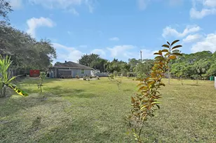 2404 Dade Rd, Fort Pierce, FL 34982 - Photo 41