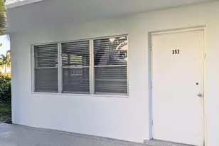 353 Sheffield O, West Palm Beach, FL 33417 - Photo 9