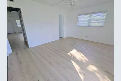 353 Sheffield O, West Palm Beach, FL 33417 - Photo 5