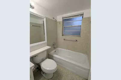 353 Sheffield O, West Palm Beach, FL 33417 - Photo 7