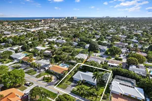 440 NE 38th St, Boca Raton, FL 33431 - Photo 23