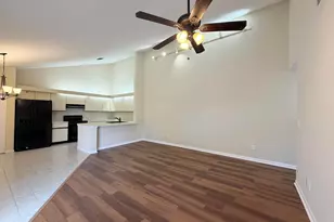 1040 Summit Pl Cir, West Palm Beach, FL 33415 - Photo 7