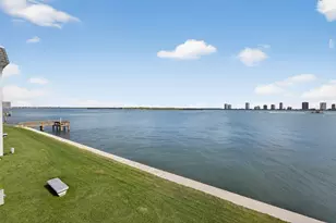 100 Shore Ct, North Palm Beach, FL 33408 - Photo 3