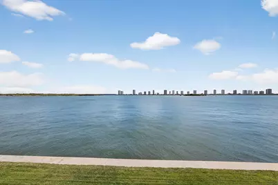 100 Shore Court #208, North Palm Beach, FL 33408 - Photo 3