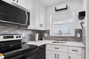 100 Shore Ct, North Palm Beach, FL 33408 - Photo 21