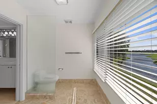 2435 Presidential Way, West Palm Beach, FL 33401 - Photo 23