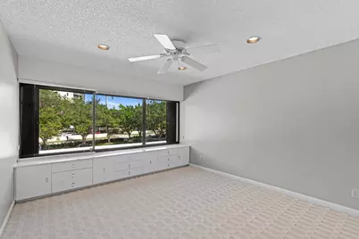 2435 Presidential Way #E, West Palm Beach, FL 33401 - Photo 25