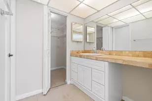 8 Royal Palm Way, Boca Raton, FL 33432 - Photo 11