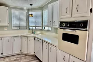 8203 Cinnamon Ln, Port Saint Lucie, FL 34952 - Photo 15