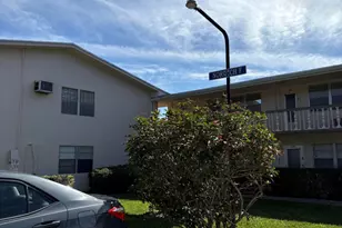 128 Norwich F, West Palm Beach, FL 33417 - Photo 13