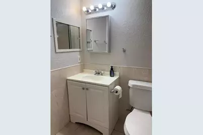 128 Norwich F, West Palm Beach, FL 33417 - Photo 11